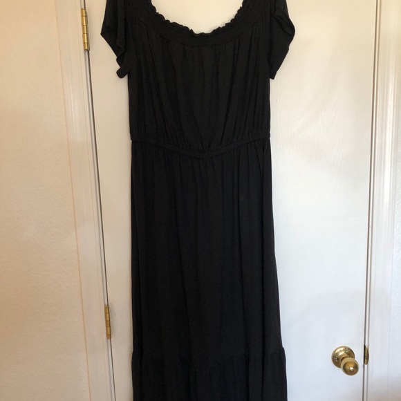 Large Black Ruffled - Picture 2 of 5